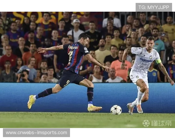 阿约塞-佩雷斯连续三场助攻，比利亚雷亚尔锋线威胁巴萨防线